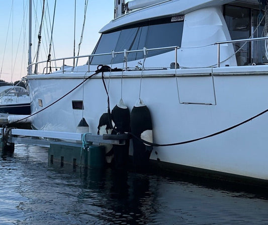Topp 5 feil båteiere gjør med oppblåsbare fendere. - SeaBreeze