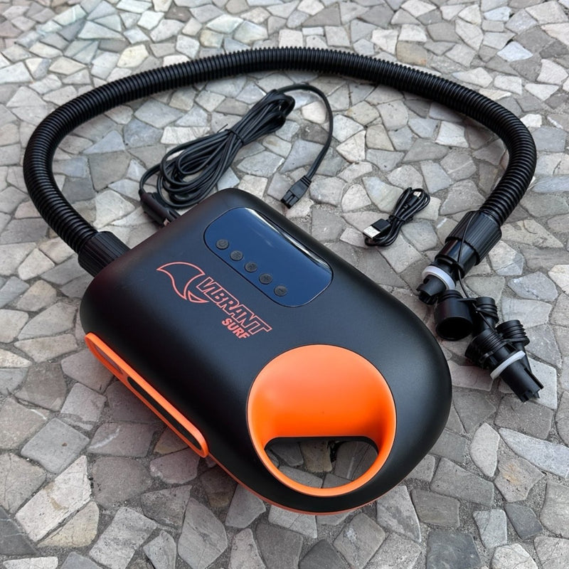 Oppladbar SUP pumpe med powerbank og lys. - SeaBreeze