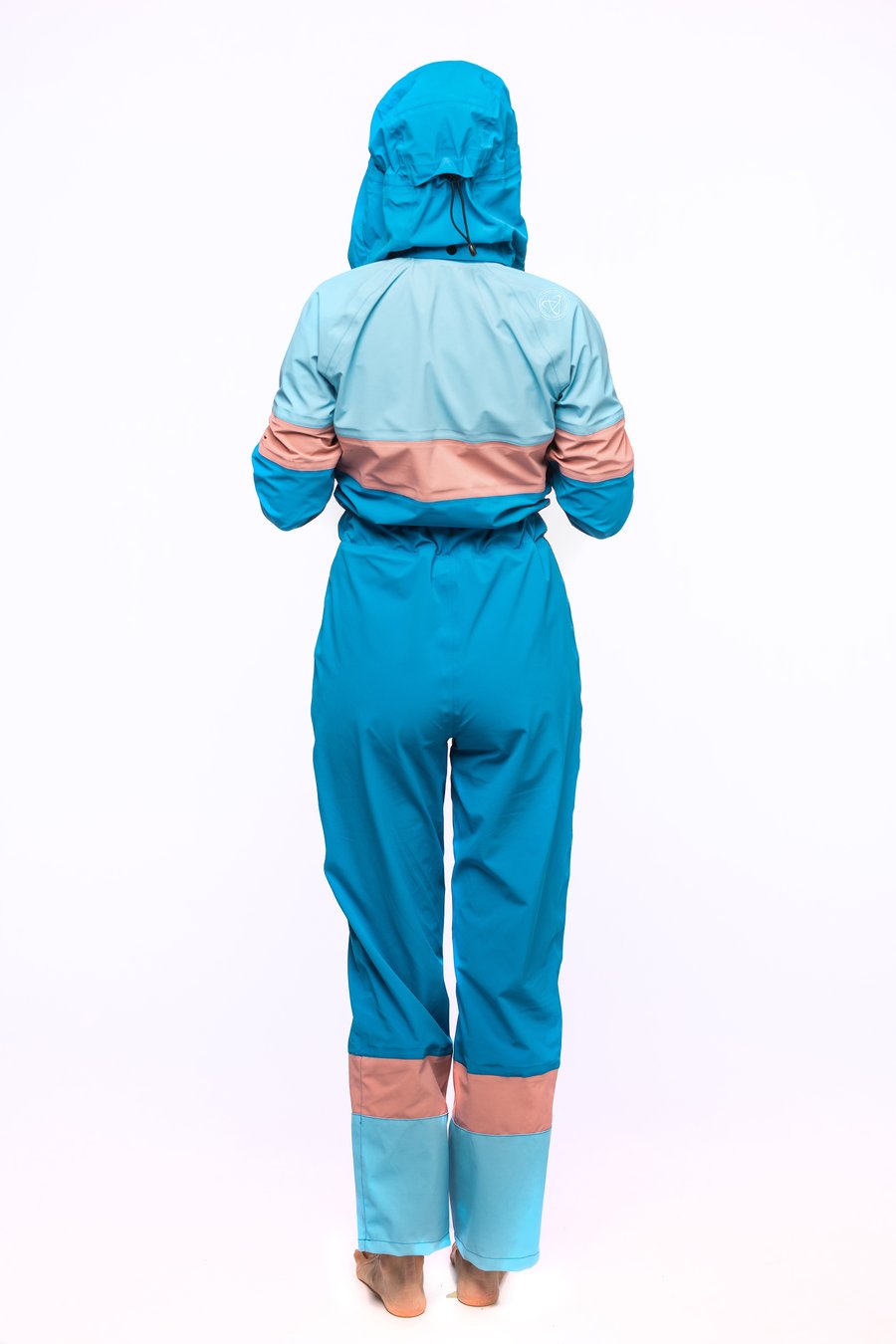 StandOut SUP wear Gaia tørrdrakt  damemodell. Fleksibel og lett tørrdrakt for alle typer helårspadling. Hold deg tørr om vinteren.